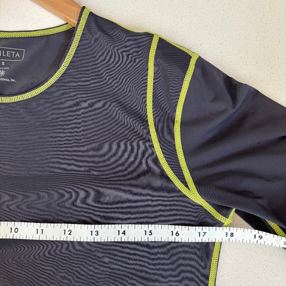 Athleta Long Sleeve Rash Guard Swim Top with UPF+ Protection, Grey, Size Small - Picture 6 of 8